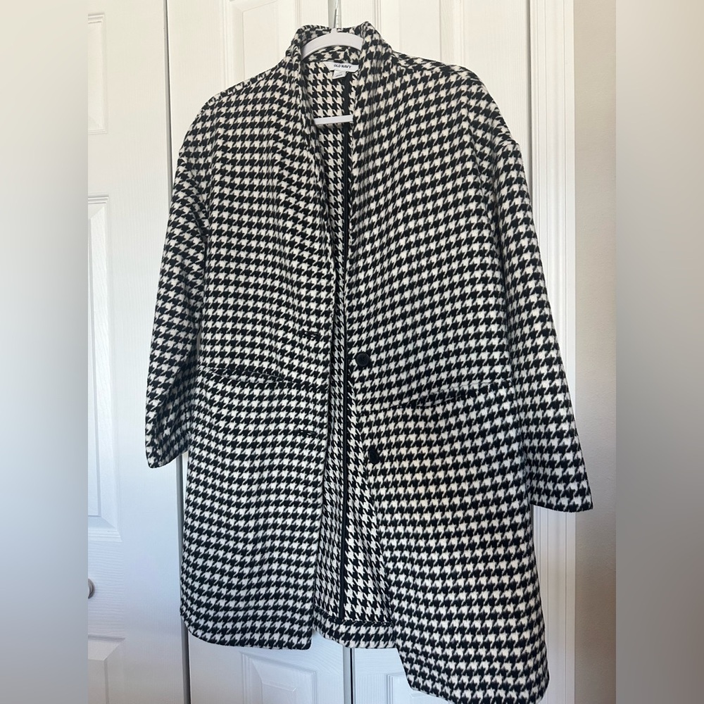 Houndstooth Black and White Women's Coat